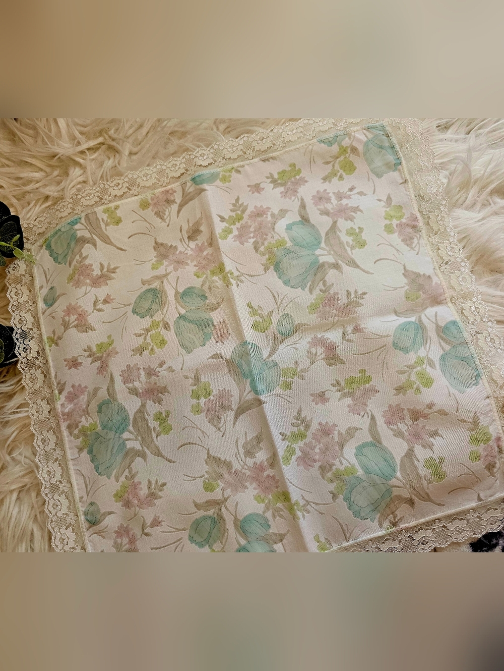 Japanese Vintage Lace Scarves/Hankies Bundle - Picture 6 of 8